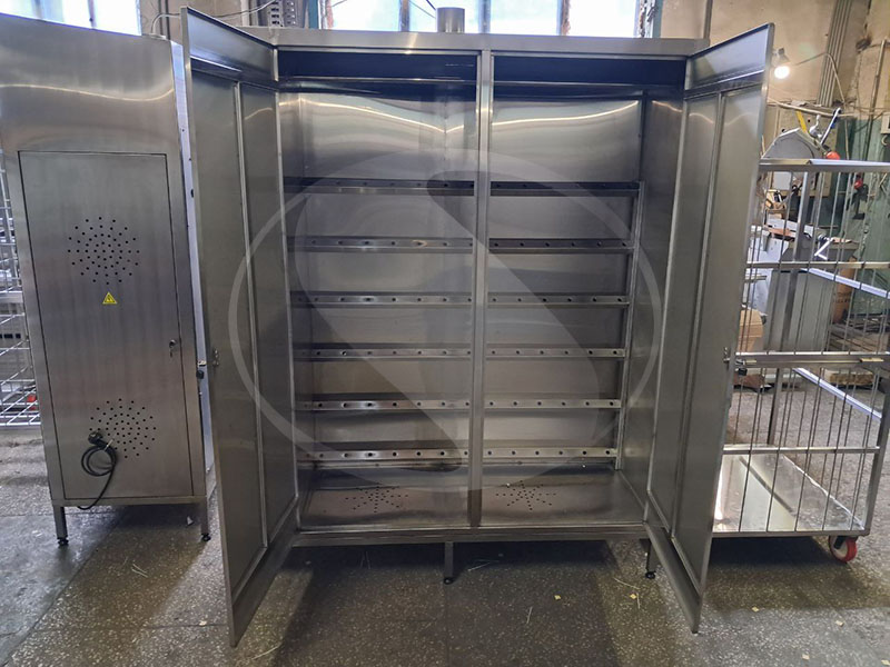 Промислова шафа для одягу та взуття з нержавіючої сталі 1300х600х2000 
